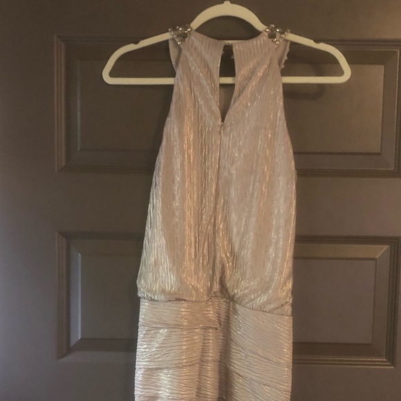 Size 0 gold Laundry dress worn once! - Picture 3 of 5
